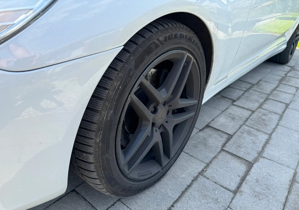 Mercedes-Benz CLS cena 91000 przebieg: 208435, rok produkcji 2007 z Kołobrzeg małe 562